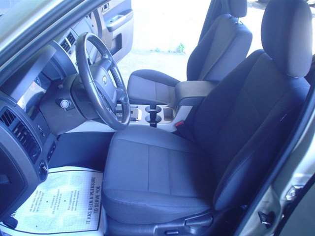 2011 Ford Escape XLT 4dr SUV